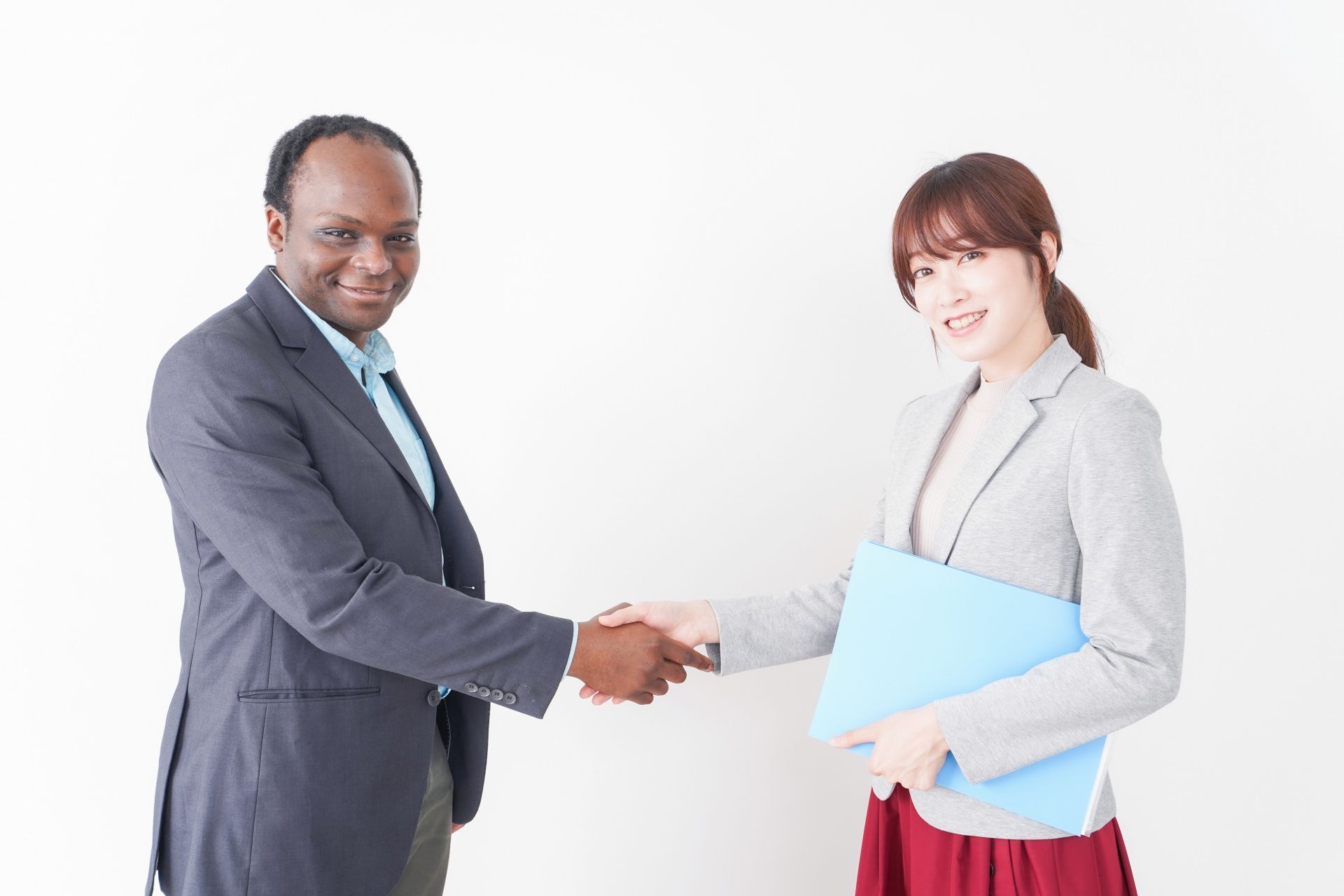 【国別比較】ビジネスマナーの違いとは?外国人材と円滑に働くためのポイント